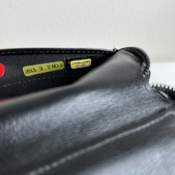 Chanel caviar long zip wallet - Picture 11 of 13